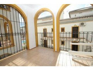2 Bed Beach Apartment - 300 Metres from..