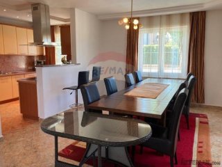 Poreč, okolica, apartmanska kuća s pogledom na more