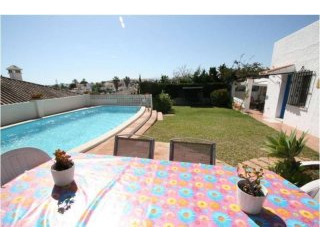 4 Bedrooms - Villa - Malaga - For Sale