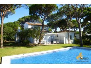 confortable Villa en venta en Conil..