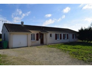 5 Bedroom Bungalow Built In 2007 With..