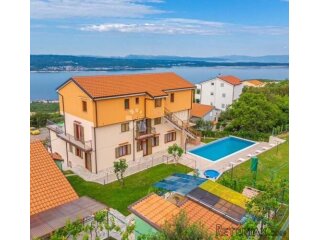 Crikvenica,dvije kuće na velikom imanju,i panoramskim pogled