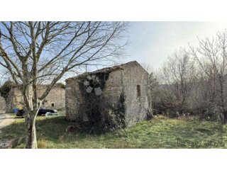 LABIN, okolica,kamena starina za adaptaciju