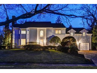 4 bedroom Detached House For Sale: 205..