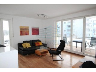 Helle, top moblierte 2-Zi Wohnung in..