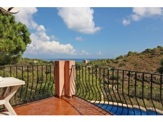 Detached 4 bedroom 3 bathroom Villa..