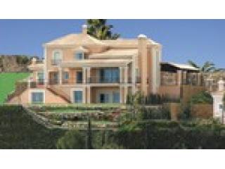 4 Bedrooms - Villa - Malaga - For Sale