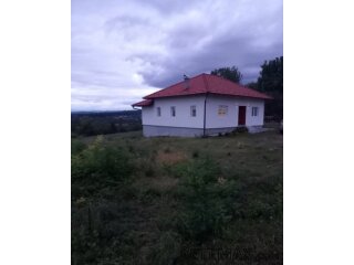 Prodajem novoizgradjenu kucu Mojsinje-Cacak