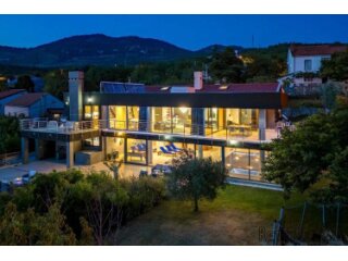Rijeka, Hreljin, moderna vila s wellness oazom