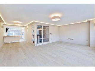 4 Bedrooms - Maisonette - London - For..