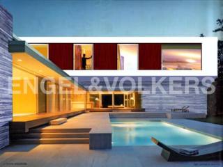 Barcelona Coast, new building, key in..