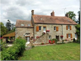 House with Guest Cottage and..