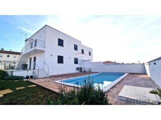 Istra,Umag okolica-Stan u prizemlju s bazenom
