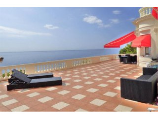 2 bedroom Flat For Sale: 06190..