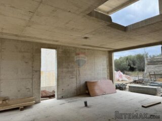 Grad Krk - prizemlje, dvoetažni stan 2S+DB sa okućnicom, NOV