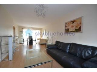 House - A beautiful three bedroom..