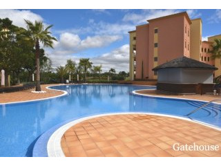 3 Beds Apartment For Sale In Vilamoura..