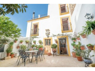 Four storey townhouse with terrace and..