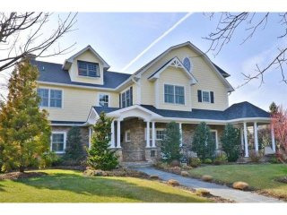 7 bedroom Flat For Sale: 125 Monroe..