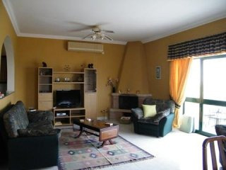 Flat, Luxurious Finish