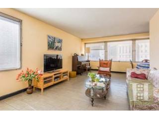 3 bedroom Apartment For Sale: 180 PARK..