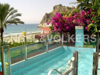 Unbeatable Views Over The Poniente Beach