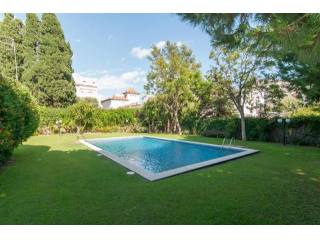4 bedroom Terraced House For Sale:..