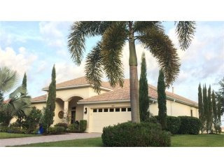 3 bedroom House For Sale: 1899 Coconut..