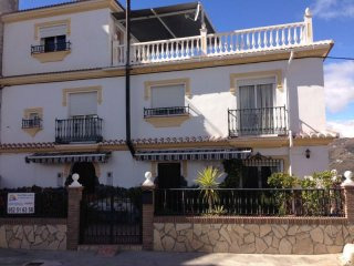 3 Bedrooms - Town House - Malaga - For..