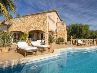 Well-kept country house with dream..