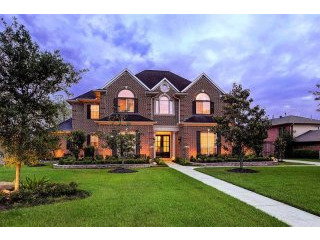 5 bedroom House For Sale: 5221 Pine..