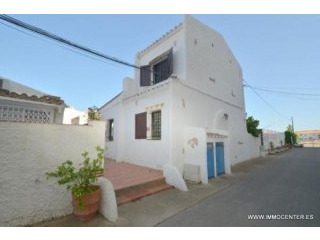 ROSES SANTA MARGARIDA: Nice picturesque..