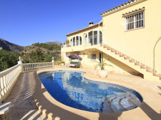 3 Bedrooms - Villa - Alicante - For Sale