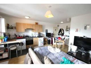 Flat/Apartment To Let in London