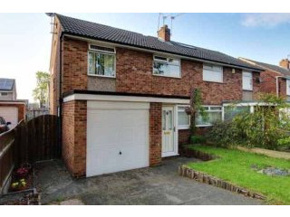 3 bedroom, Semi-detached House house..