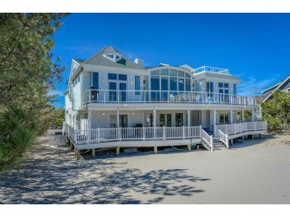 5 bedroom Detached House For Sale: 1547..