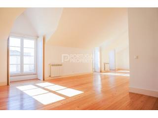 Amazing Duplex Apartment in Junqueira