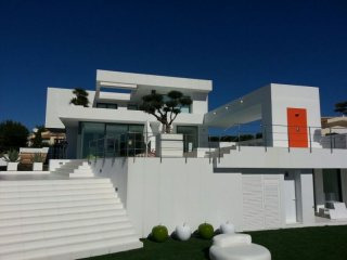 Exclusive Villa In An Exclusive Area Of..