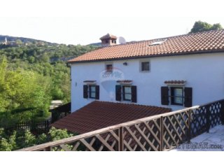 Okolica Roča, renovirana starina u prirodi