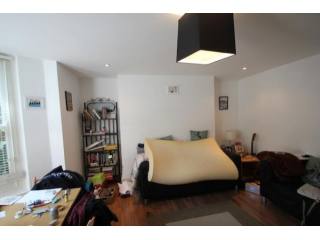 1 Bed Flat/Apartment To Let in London