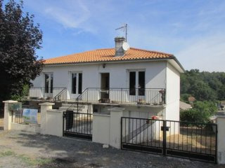 5 Bed Modern Villa With Garden And..