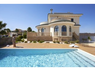 5 Bedrooms - Villa - Alicante - For Sale
