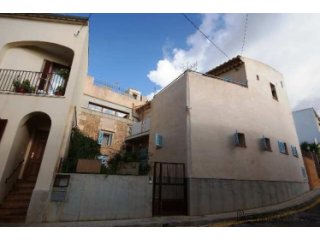 Townhouse, fully renovated of 150 m2 in Buger, with..