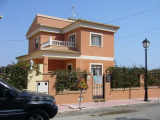 6 Bedrooms - Villa - Alicante - For Sale