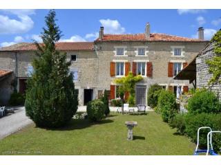 Lovely Stone House In Good Condition -..
