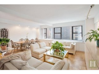 1 bedroom Apartment For Sale: 345 EAST..