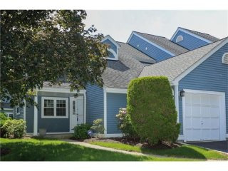 2 bedroom House For Sale: 61 Colby..