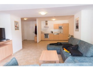 Beautiful 4 Room Apartment At The Foot..