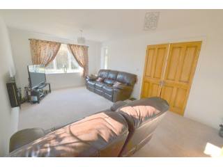 4 bedroom house in Minster On Sea..