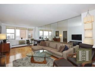 2 bedroom Apartment For Sale: 5900..